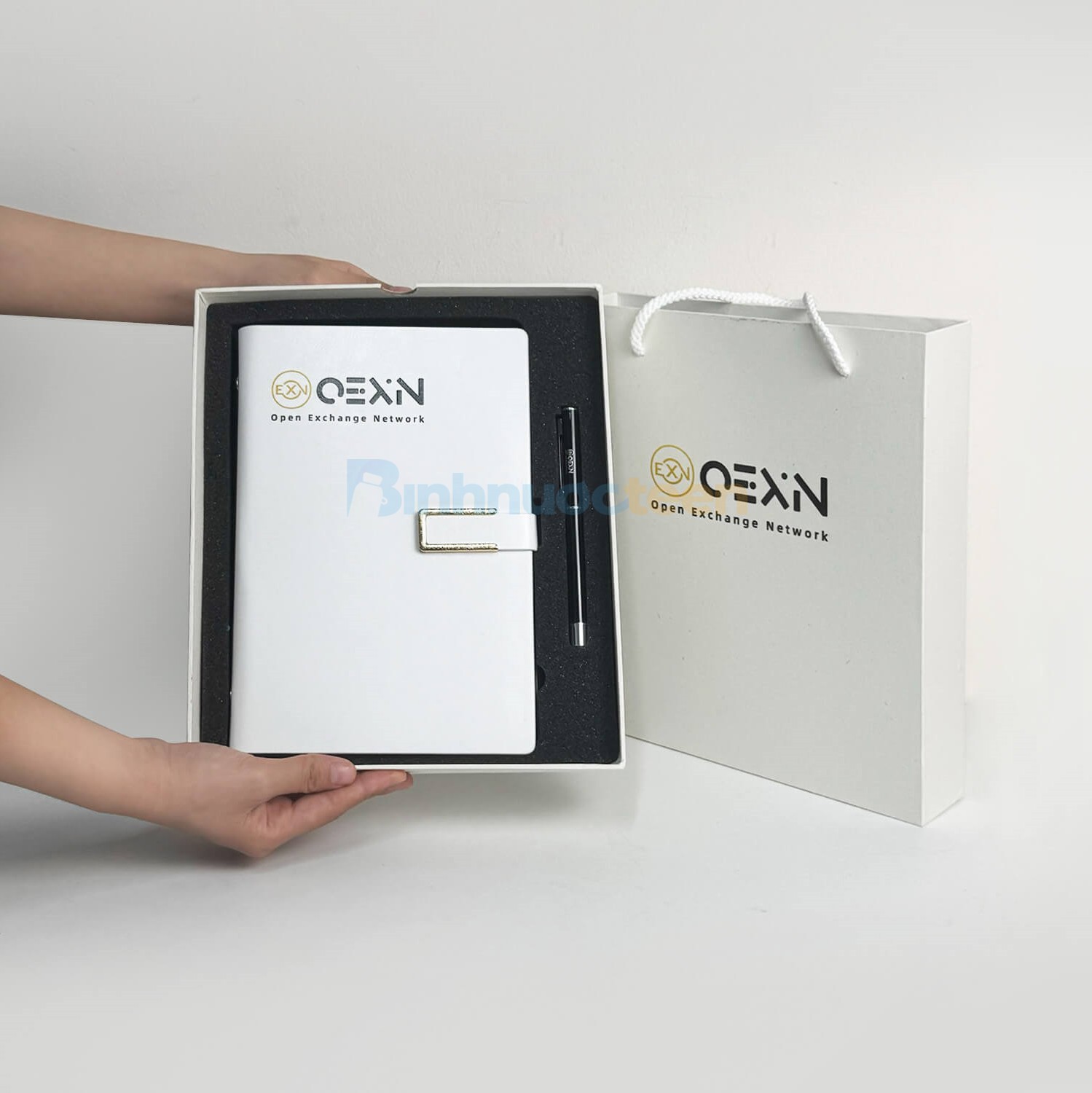 Xưởng thiết kế, sản xuất hộp quà in logo theo yêu cầu, số lượng ít, giá rẻ tại HCM