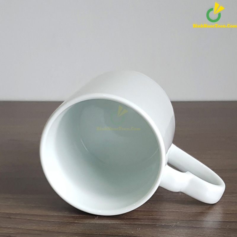 Ly Sứ Bát Tràng Trắng Dáng C Quai Tim LS126 In Logo Theo Yêu Cầu
