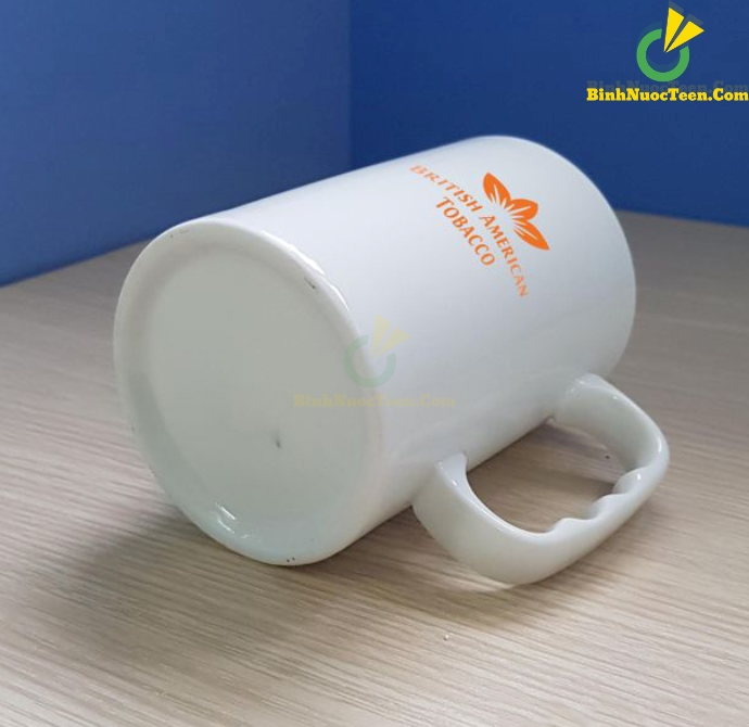 Ly Sứ Bát Tràng Trắng Quai C Tay Nắm LS107 In Logo Theo Yêu Cầu