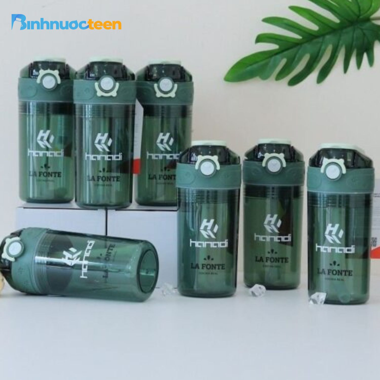 Bình nước nhựa La Fonte quà tặng, in logo giá tốt