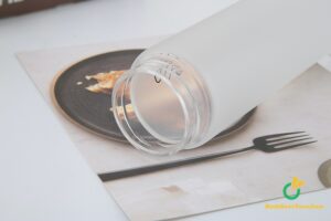 Bình Nước Thuỷ Tinh Có Quai Nắp Borosilicat Cao Cấp 450ml Q024 10