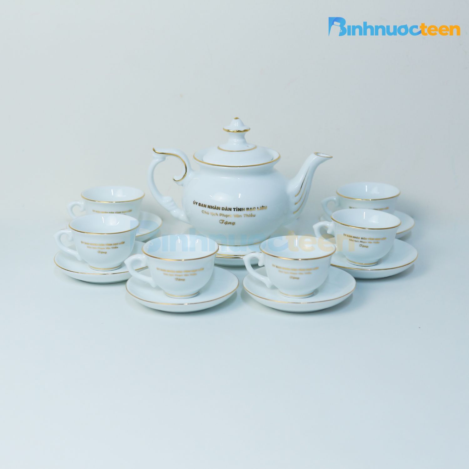 Cập nhật xu hướng quà tặng doanh nghiệp: Sáng tạo & Mới lạ hiện nay - Binhnuocteen.com